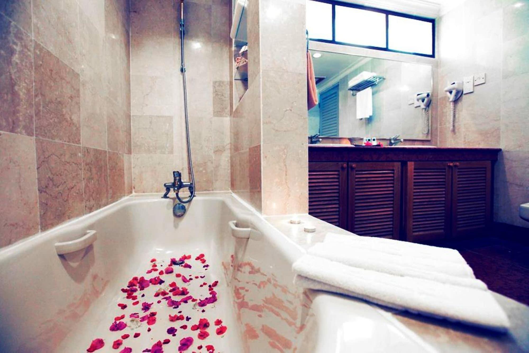 Resor Sutra Resort, Terengganu 3*