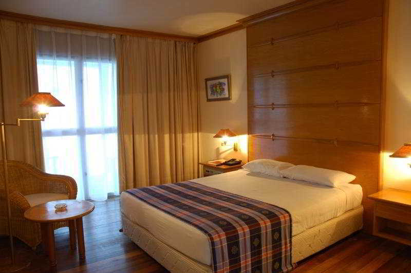 Resor Sutra Resort, Terengganu Merang