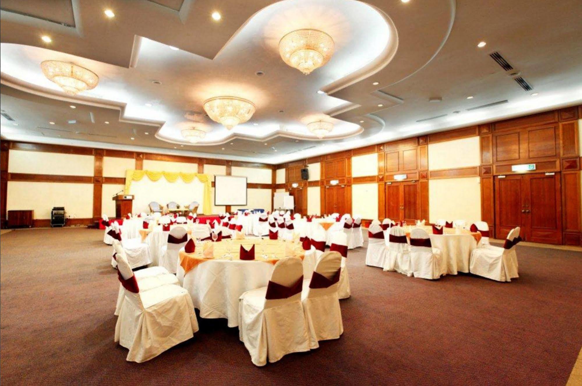 Sutra Resort, Terengganu 3*